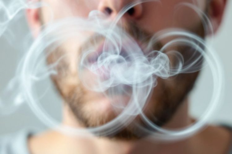 how to blow smoke rings vape